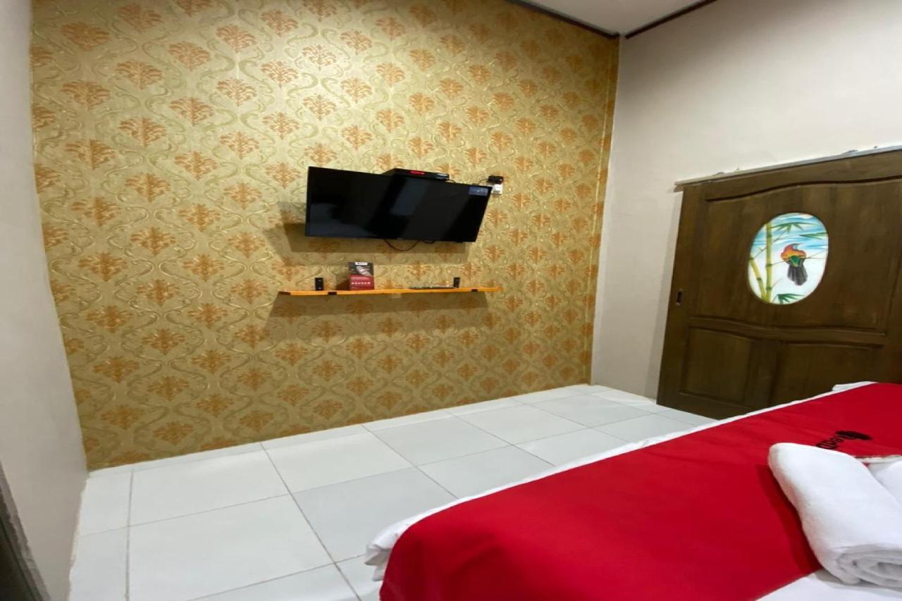 Hotel Reddoorz Near Mojokerto Train Station Exterior foto